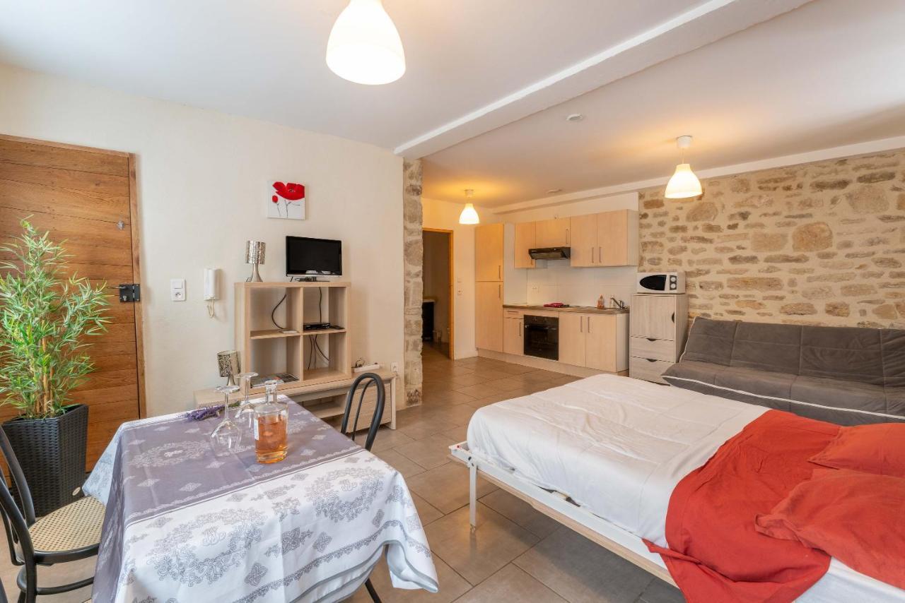 Studio Tout Confort Au Ventoux Malaucene Exterior photo