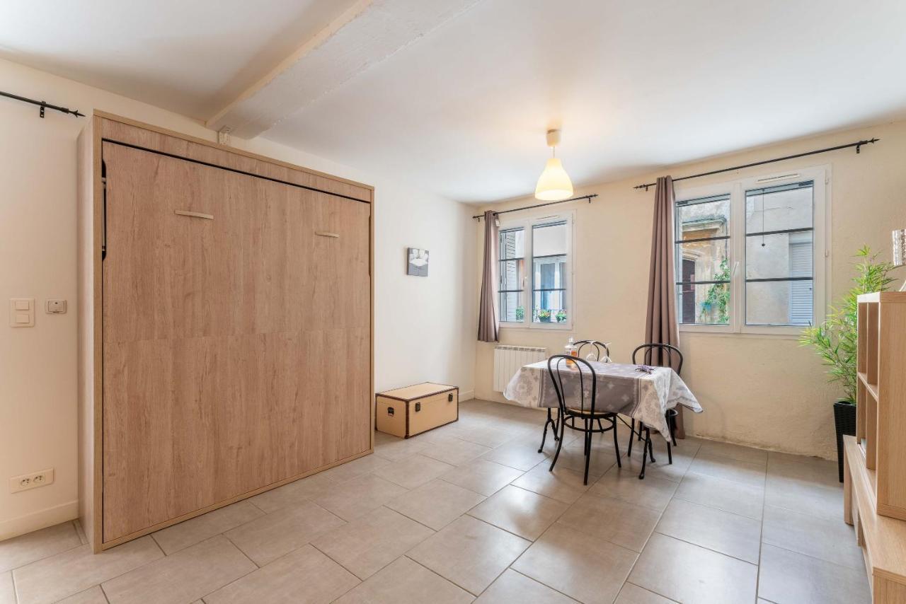 Studio Tout Confort Au Ventoux Malaucene Exterior photo